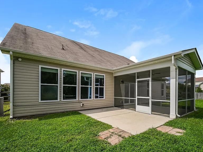 1326 Aurora Ct — Photo 17