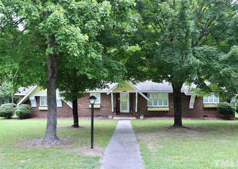 1st image of 2404 Hillford Dr