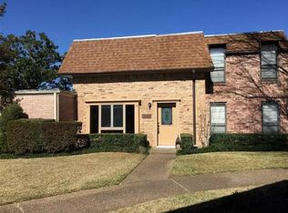 1304 Town Cir, Baytown, TX 77520