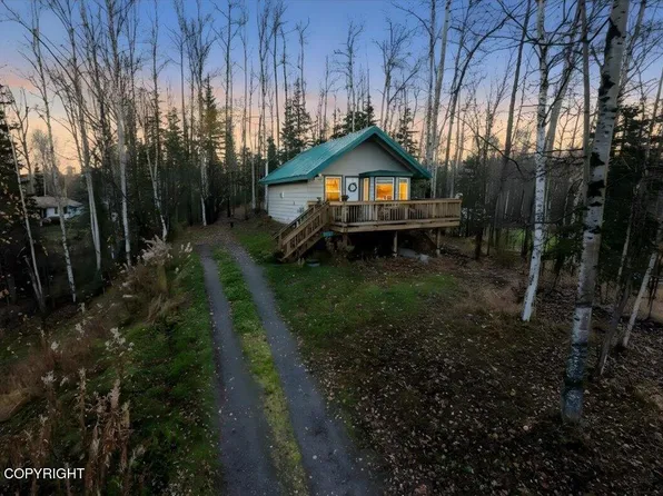 7721 W Golden Dr, Wasilla, AK 99623