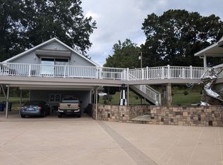 128 Perrin Dr, Mooresville, NC 28117