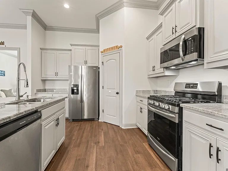 40053 Maddie Dr — Photo 8