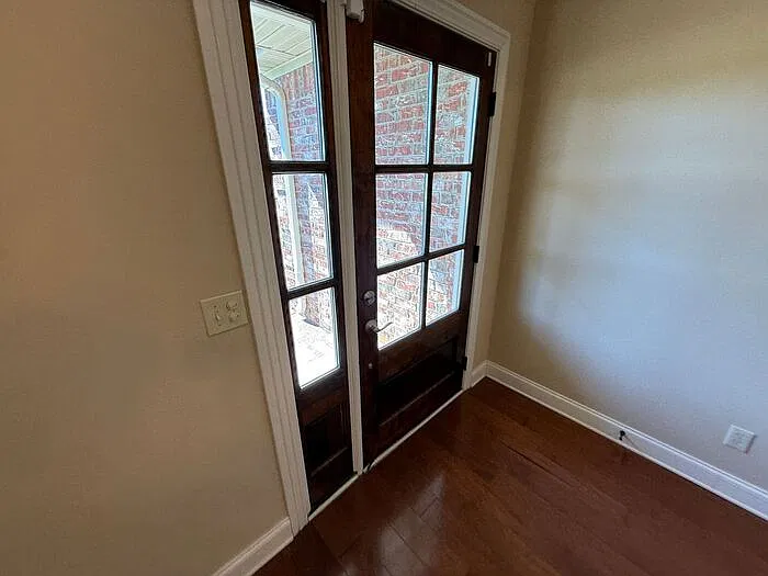 3 bed, 2.0 bath, 1545 sqft, $1,695 — Photo 2