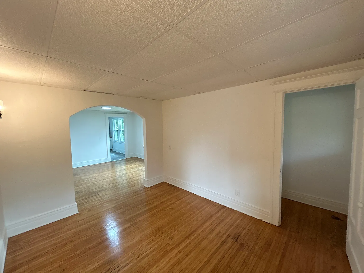 3 bed, $1,500 — Photo 4