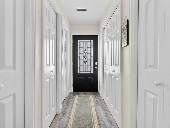 2nd image of 11603 Spring Point Dr