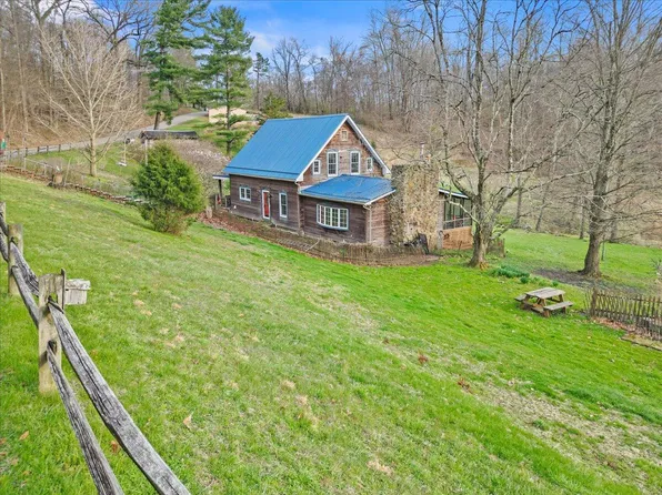 17114 McDonald Rd NE, Frazeysburg, OH 43822