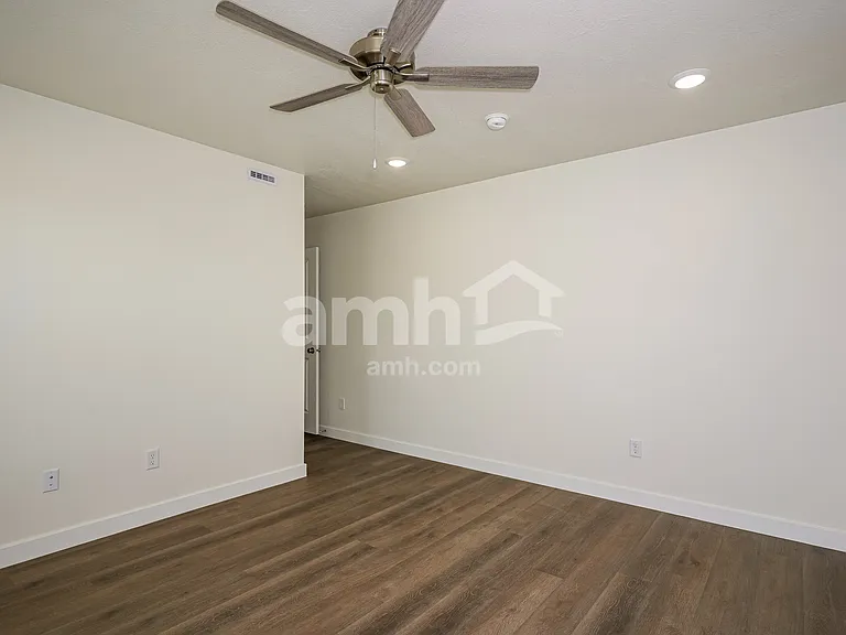 1252 S Brixton Ave — Photo 7