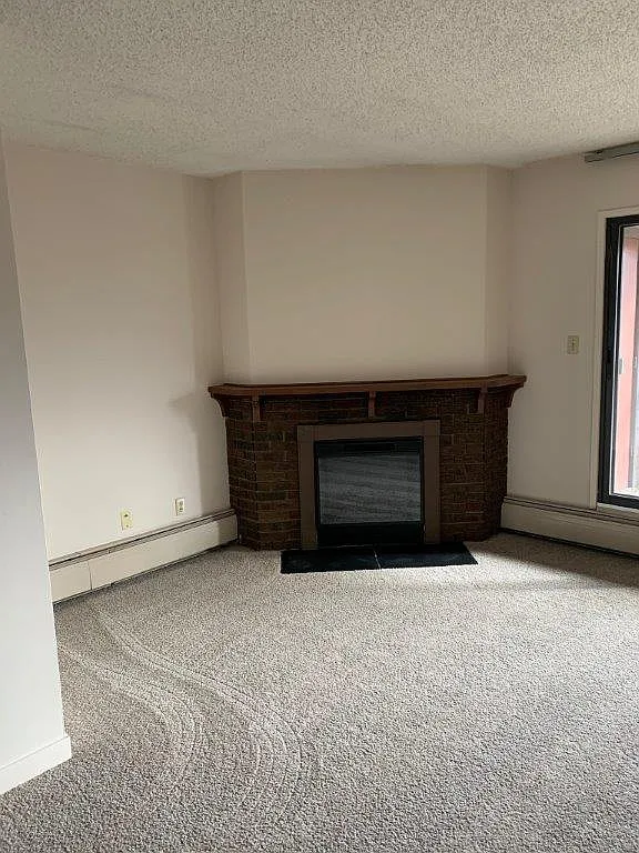 Silver Heights — Photo 3