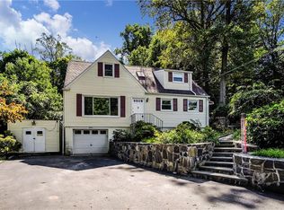15 Gabriel Dr, Cortlandt Manor, NY 10567