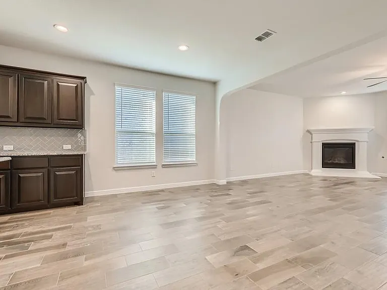 15952 Hayes Ridge Dr — Photo 11