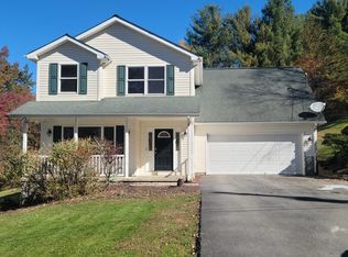 123 Birchwood Dr, Daniels, WV 25832