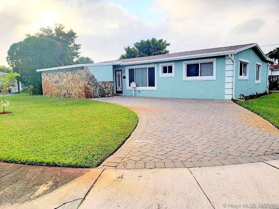 1st image of 6270 NW 16th Pl