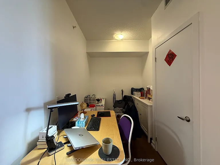 10 Willison Sq #1012 — Photo 6