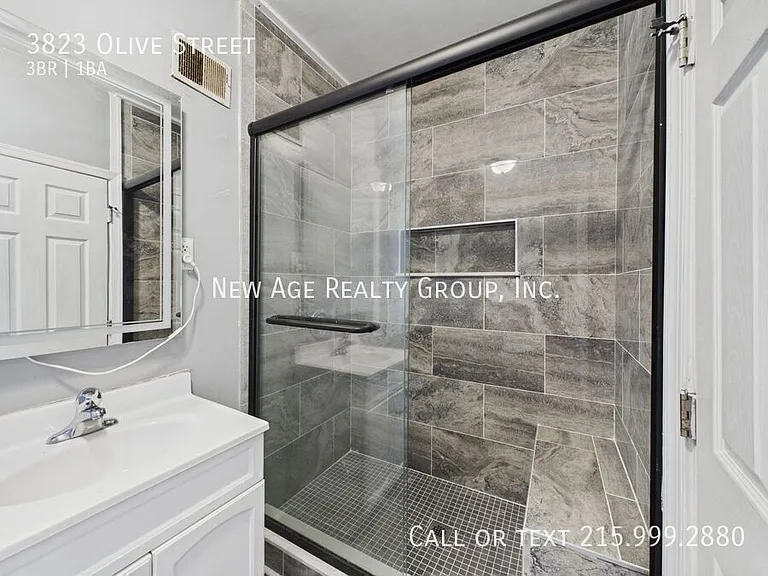 3823 Olive St — Photo 10