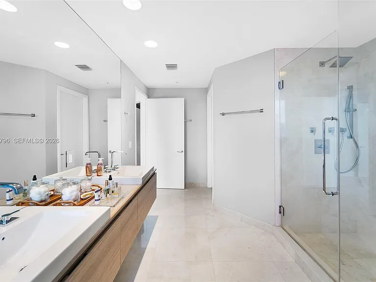 17111 Biscayne Blvd #307 — Photo 13