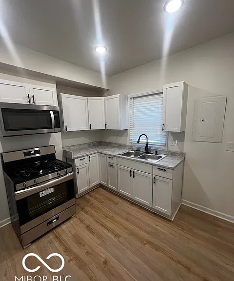2141 Bellefontaine St — Photo 9