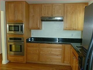 2nd image of 679 Parkview Ct