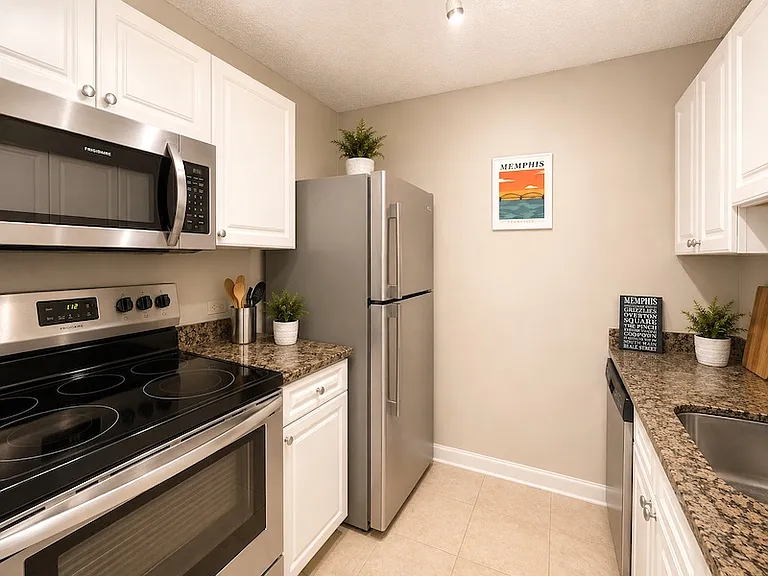 33 W Delaware Pl #15E — Photo 11