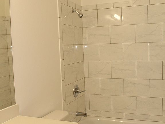 4th image of 655 Kansas St APT 602