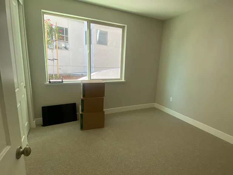 Skyview Dr — Photo 16