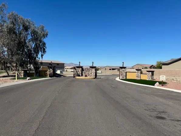 2081 Calle La Reina, Fort Mohave, AZ 86426