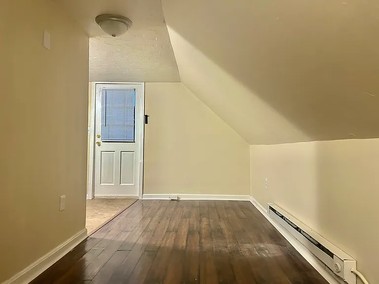 29 Bridge St #3 — Photo 6