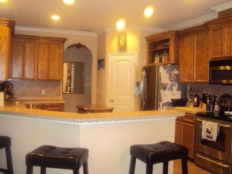 2322 Luzius Dr — Photo 5