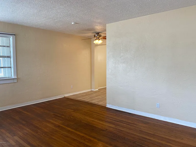 607 Jessamine Blvd #2 — Photo 3