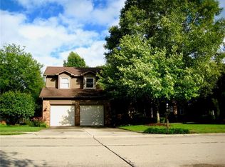 3205 Summerfield Dr, Indianapolis, IN 46214