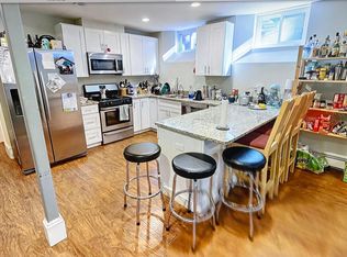 229-233 Norfolk St #1R, Cambridge, MA 02139