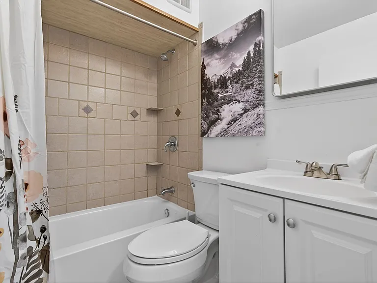444 Rosedale Ter — Photo 33