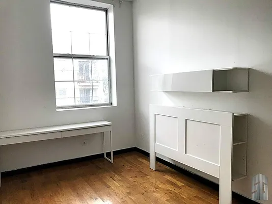 Rented by Skyline Group Real Estate | media 5