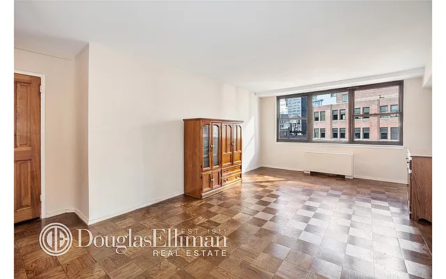 Sold by Douglas Elliman | media 15