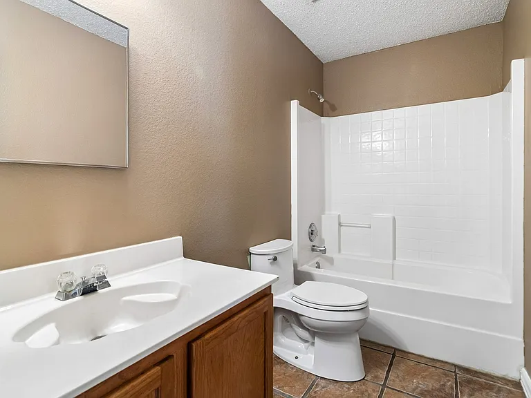 2232 Chestnut Dr — Photo 16
