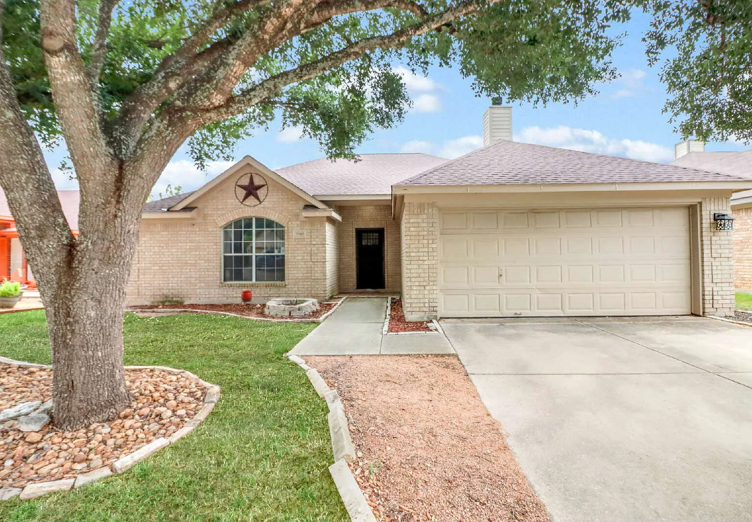 3 bed, 2.0 bath, 1530 sqft, $1,950 — Photo 3