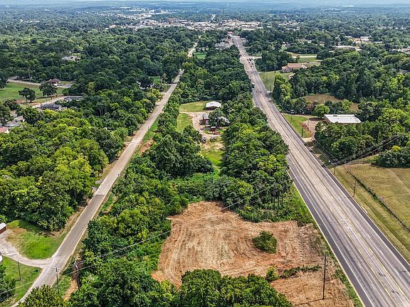 5th image of 946 Us Highway 69 S
