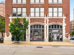 1627 Locust St APT 706, Saint Louis, MO 63103
