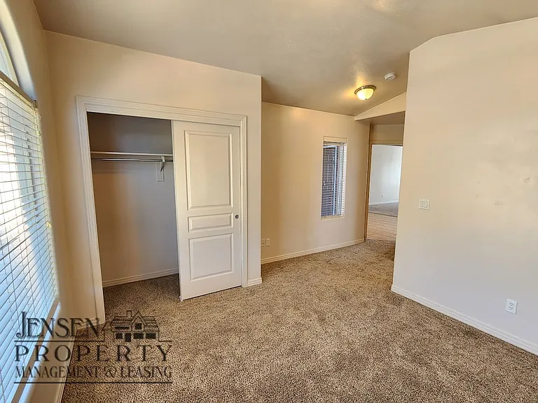 1630 E 2450 S #216 — Photo 12