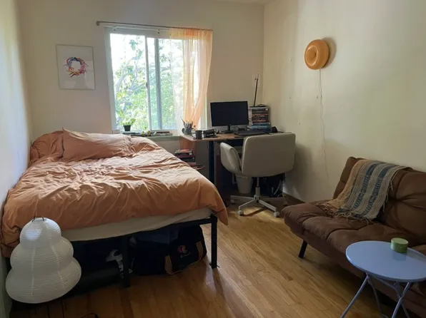 160 Lincoln Ave, Palo Alto, CA 94301