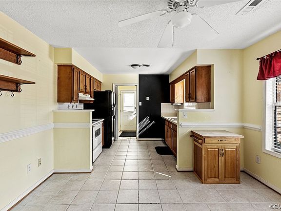 5th image of 14402 Santell Dr