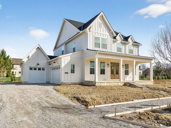 3299 Briarwood Ln, Lewis Center, OH 43035