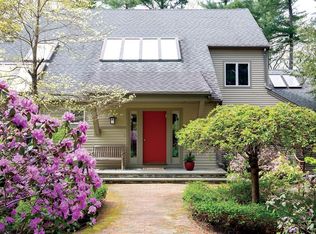 27 Storey Dr, Lincoln, MA 01773