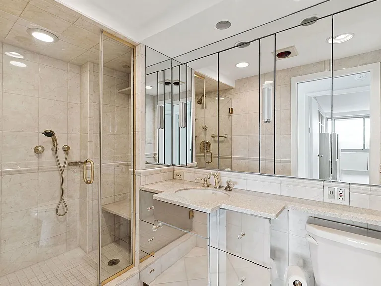 2401 Pennsylvania Ave #15A2 — Photo 24