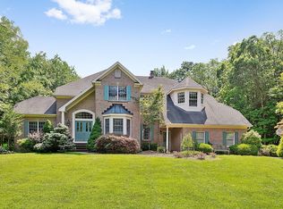 35 Running Brook Rd, Bridgewater, NJ 08807