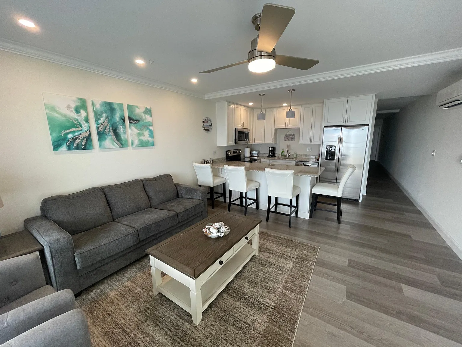 2 bed, 780 sqft, $2,500 — Photo 2