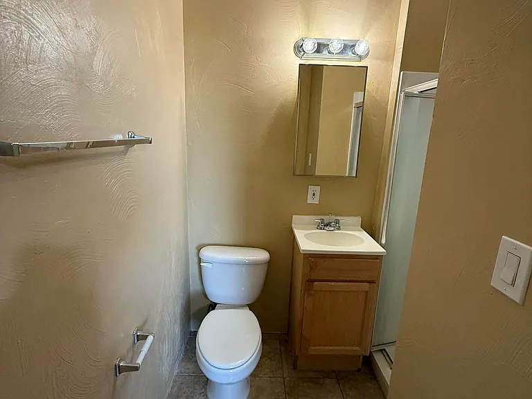 931 N Euclid Ave #216 — Photo 8
