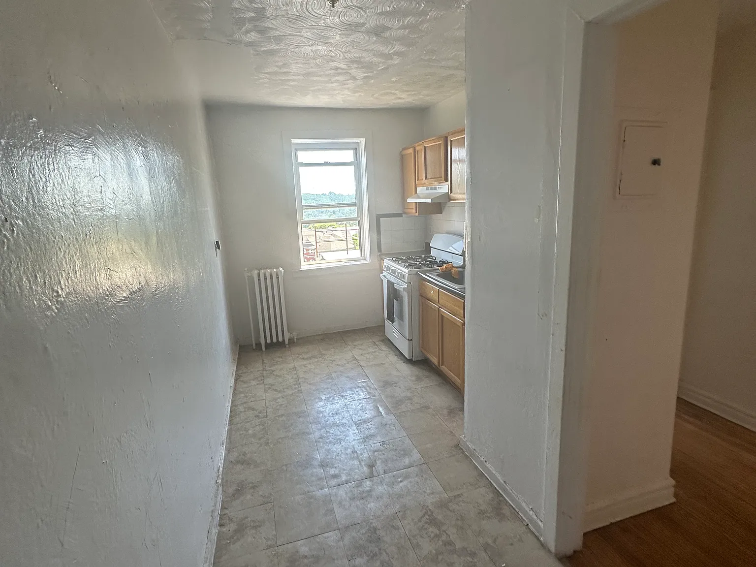 2 bed, $2,300 — Photo 4