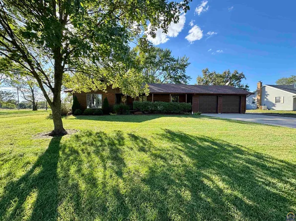 305 Kansas St, Olpe, KS 66865