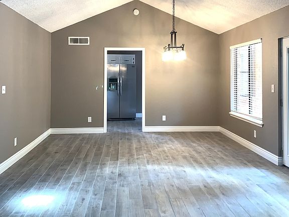 3rd image of 760 Villa Vanessa Dr