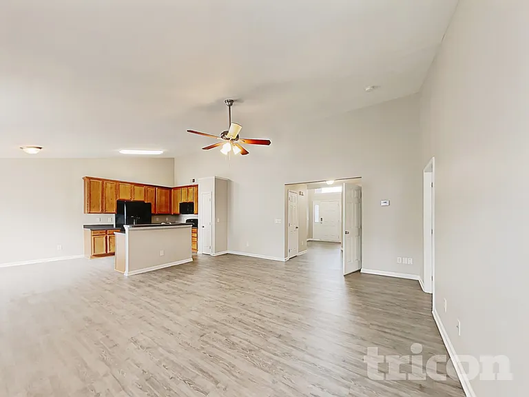 5213 Hildreth Ct — Photo 4